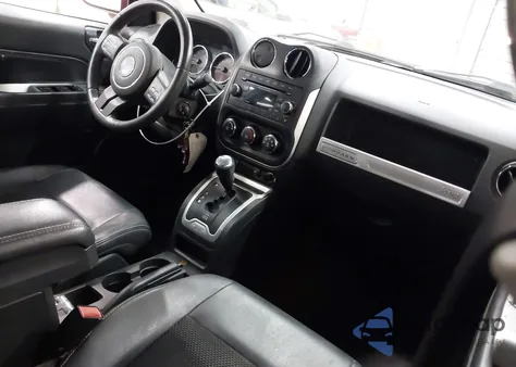 2014 Jeep Compass Latitude z USA, uszkodzony, nr VIN 1C4NJDEB0ED600165